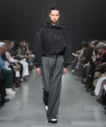 MSML（エムエスエムエル）の「WIDE FLARE SLACKS（スラックス）」