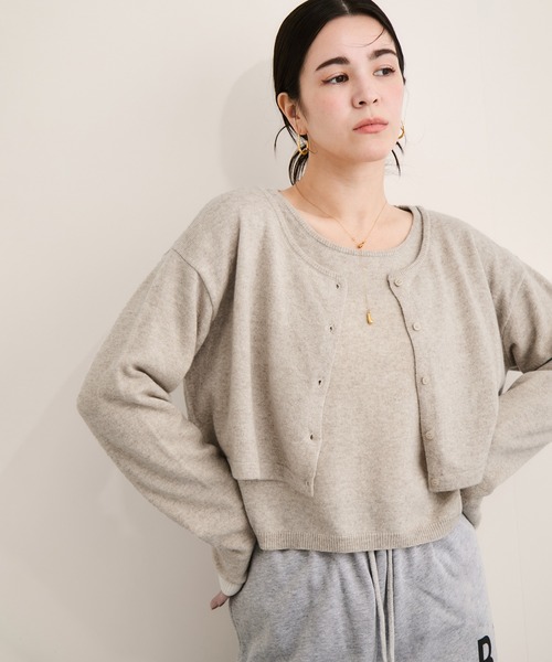 le cercle ADAM ET ROPE'(ルセルクルアダムエロペ)の「カシミア混ニットアンサンブル(アンサンブル・レディース・ホワイト系/ベージュ系・FREE)」の1枚目の写真