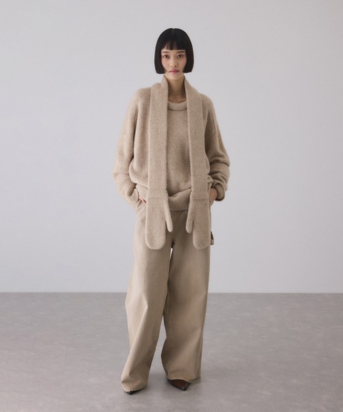 ADAM ET ROPE'(アダムエロペ)の「【サステナブル】YAKブレンドタートルニット&グローブ(ニット/セーター・レディース・ブラウン/ベージュ系その他2・FREE)」の3枚目の写真