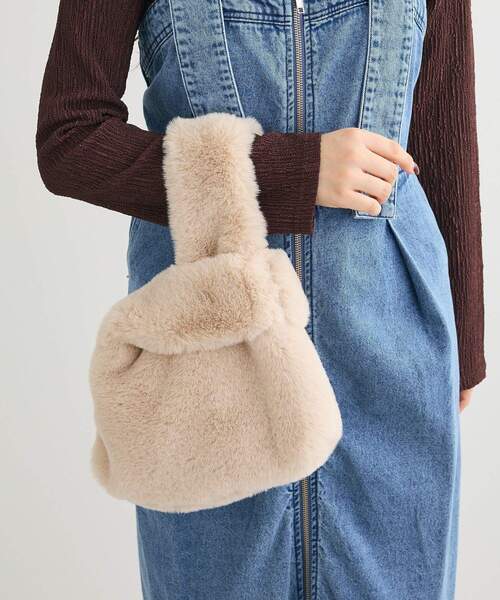 Green　Parks（グリーンパークス）の「ETS.ミンク風ファーミニトートバック（トートバッグ・レディース・アイボリー/チャコールグレー・FREE）」の13枚目の写真