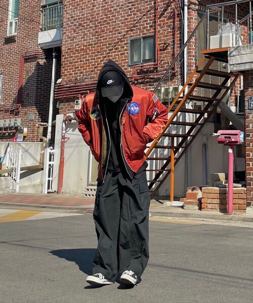 MUSINSA STANDARD（ムシンサスタンダード）の「リラックスフィットクルーネックTシャツ[ブラック]（Tシャツ/カットソー・メンズ・その他・XX-LARGE/XXX-LARGE/SMALL/MEDIUM/LARGE/X-LARGE）」の10枚目の写真