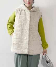NICOLE white | リバーシブルファーベスト(ベスト)