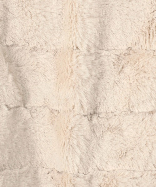 NICOLE white（ニコルホワイト）の「リバーシブルファーベスト（ベスト・レディース・グレー/ブラウン/ベージュ/ブラック・FREE）」の20枚目の写真