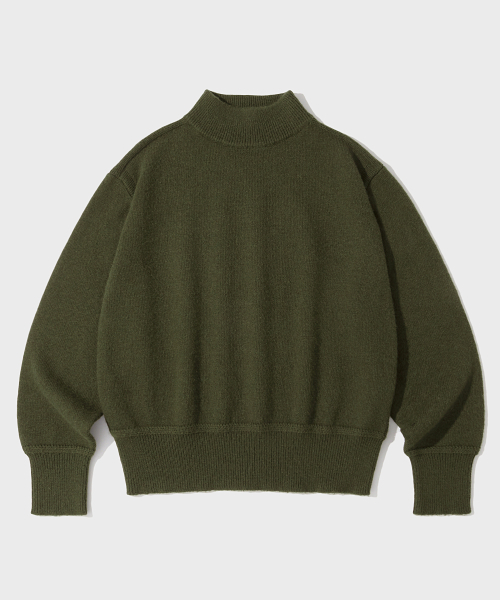 RED CROSS MOCK NECK KNIT_OLIVE
