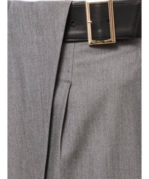 TONAL(トーナル)の「アシメベルトタックスカート(スカート・レディース・ベージュ/ブラウン/グレー・SMALL/MEDIUM)」の7枚目の写真