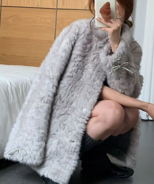 セール】【秋冬新作】リボンピン付きファーコート／ふわもこレディ