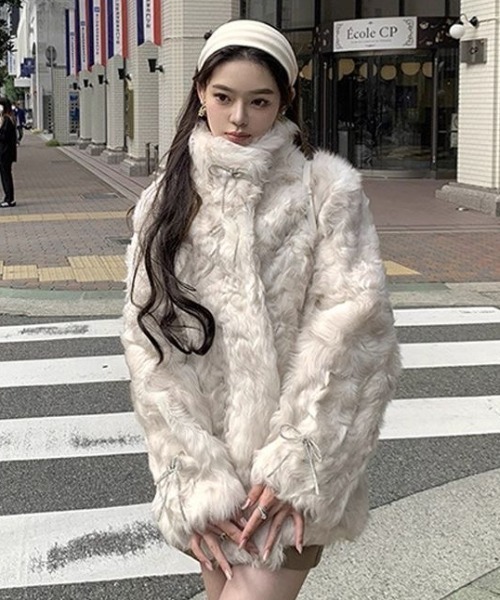 セール】【秋冬新作】リボンピン付きファーコート／ふわもこレディ