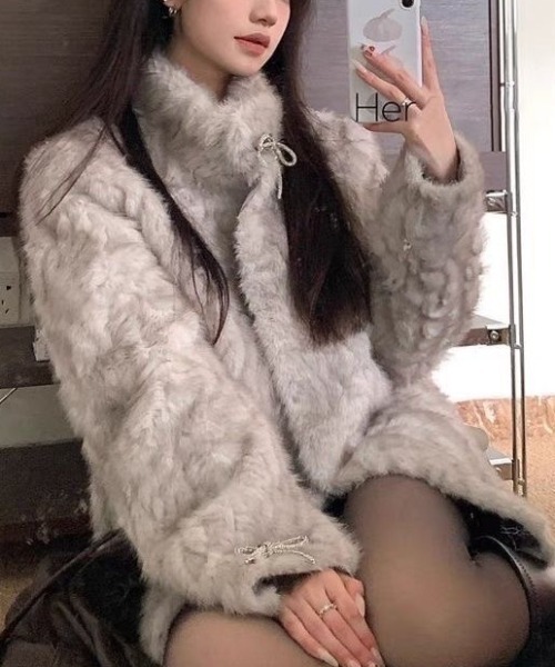 セール】【秋冬新作】リボンピン付きファーコート／ふわもこレディ