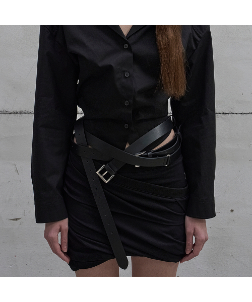 LCDC TM(エルシーディーシーティーエム)の「TWISTED MINI VOLUME SKIRT (BLACK)(スカート・レディース・ブラック・SMALL/MEDIUM)」の5枚目の写真