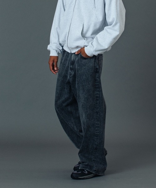 XLARGE（エクストララージ）の「EMBOSSED DENIM PANTS（デニムパンツ・メンズ・ブラック/ベージュ/パープル・30inch/32inch/34inch/36inch）」の2枚目の写真