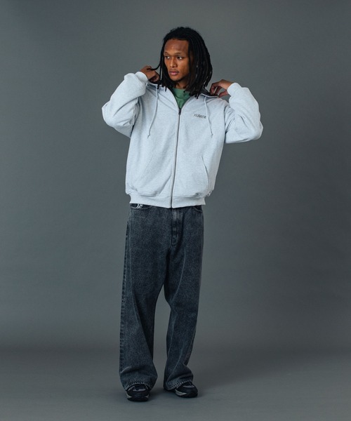 XLARGE（エクストララージ）の「EMBOSSED DENIM PANTS（デニムパンツ・メンズ・ブラック/ベージュ/パープル・30inch/32inch/34inch/36inch）」の11枚目の写真