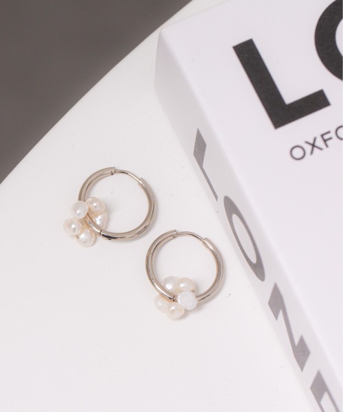 Peony(ピオニー)の「【Peony/ピオニー】/2way 淡水パール フープピアス(ピアス(両耳用)・レディース・ゴールド/シルバー・FREE)」の3枚目の写真
