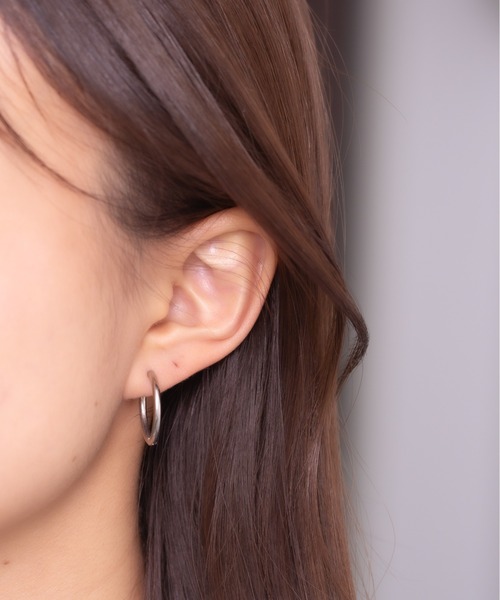 Peony(ピオニー)の「【Peony/ピオニー】/2way 淡水パール フープピアス(ピアス(両耳用)・レディース・ゴールド/シルバー・FREE)」の5枚目の写真