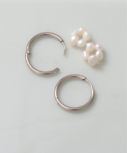 Peony(ピオニー)の「【Peony/ピオニー】/2way 淡水パール フープピアス(ピアス(両耳用)・レディース・ゴールド/シルバー・FREE)」の6枚目の写真