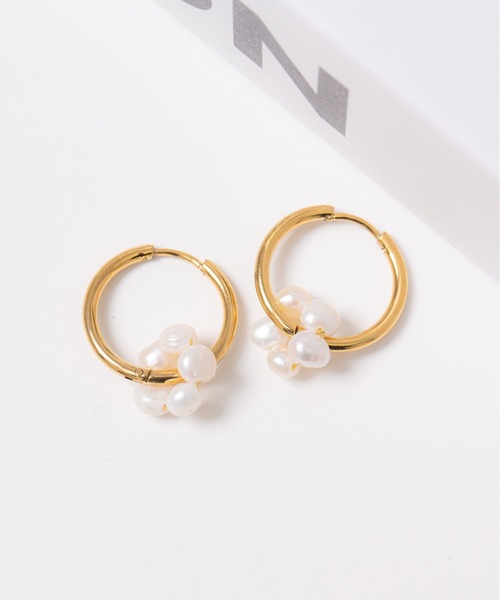 Peony(ピオニー)の「【Peony/ピオニー】/2way 淡水パール フープピアス(ピアス(両耳用)・レディース・ゴールド/シルバー・FREE)」の7枚目の写真