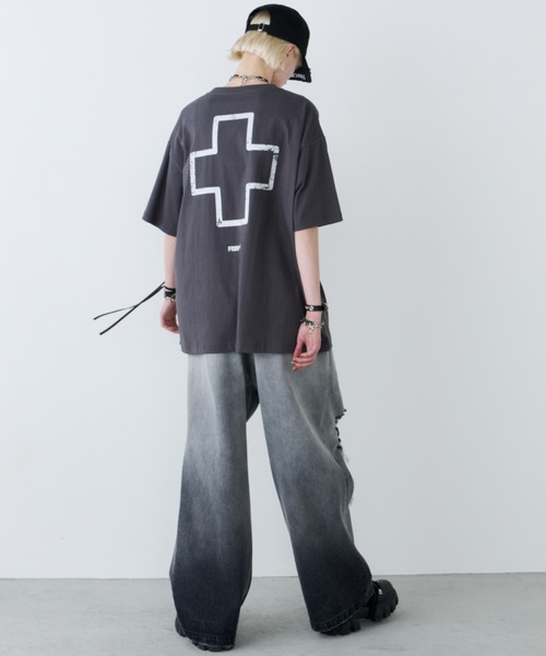 AIVER（アイバー）の「AIVER　MED CROSS S/S TEE（Tシャツ/カットソー・メンズ・チャコールグレー/ブラック・LARGE/MEDIUM/SMALL）」の10枚目の写真