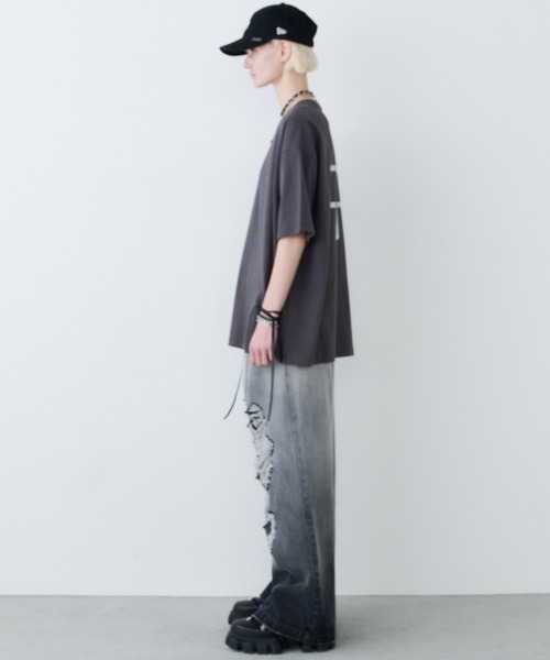 AIVER（アイバー）の「AIVER　MED CROSS S/S TEE（Tシャツ/カットソー・メンズ・チャコールグレー/ブラック・LARGE/MEDIUM/SMALL）」の12枚目の写真