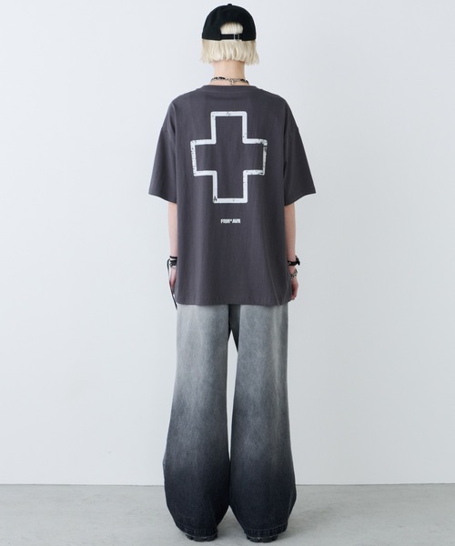 AIVER（アイバー）の「AIVER　MED CROSS S/S TEE（Tシャツ/カットソー・メンズ・チャコールグレー/ブラック・LARGE/MEDIUM/SMALL）」の14枚目の写真