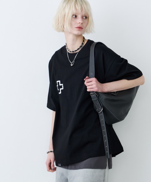 AIVER（アイバー）の「AIVER　MED CROSS S/S TEE（Tシャツ/カットソー・メンズ・チャコールグレー/ブラック・LARGE/MEDIUM/SMALL）」の21枚目の写真