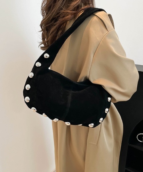 Vipoa(ヴィポア)の「Studs Hand bag(ハンドバッグ・レディース・イエロー/レッド/ブラウン/ブラック・FREE)」の7枚目の写真
