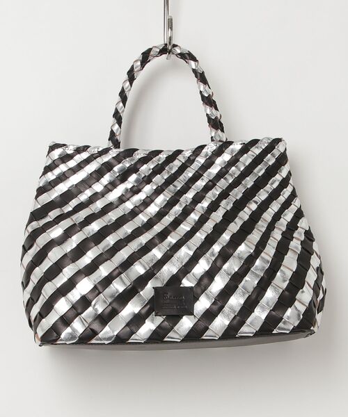 MASSIVE STORE(マッシブストア)の「【Swaraj/スワラージ】レザー・アシンメトリーメッシュBAG(山羊革)(ハンドバッグ・メンズ・ブラック/ブラック系・FREE)」の2枚目の写真