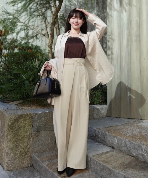 SENEE（セニー）の「wrap tuck high waist pants（ラップタックハイウエストパンツ）（スラックス・レディース・アイボリー/ブラック・MEDIUM/SMALL）」の16枚目の写真