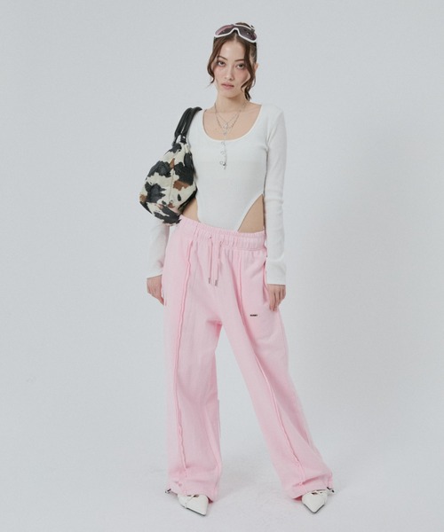 BLONDEY（ブロンディ）の「ヘンリーネックハイレグトップス（Tシャツ/カットソー・レディース・ホワイト/ブラック/カーキ・FREE）」の15枚目の写真