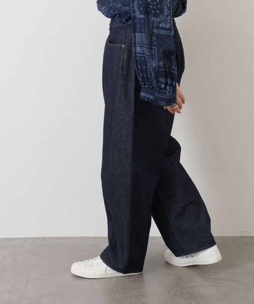 JOURNAL STANDARD LUXE（ジャーナルスタンダード　ラックス）の「10OZデニム カルバパンツ（デニムパンツ・レディース・ネイビー・MEDIUM/SMALL）」の8枚目の写真