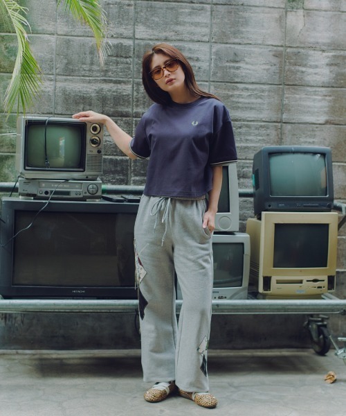 雙條紋邊重點LOGO刺繡短版厚T恤