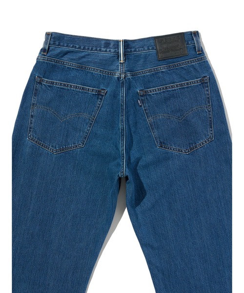 Levi's（リーバイス）の「Levi's/リーバイス BLUETAB(TM) MARKER LOOSE ジーンズ ミディアムインディゴ（デニムパンツ・メンズ・ライトインディゴブルー・W36 L32/W34 L32/W32 L32/W30 L32）」の5枚目の写真
