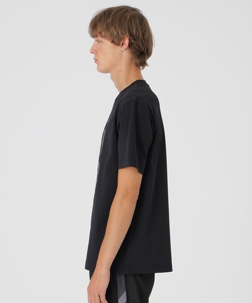 BLACK LABEL CRESTBRIDGE（ブラックレーベル・クレストブリッジ）の「【一部店舗限定】ボックスロゴグラフィックTシャツ（Tシャツ/カットソー・メンズ・オフホワイト/ブラック・XL/L/M）」の8枚目の写真