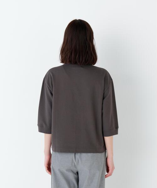 human woman(ヒューマンウーマン)の「◆ミニ裏毛ロゴトレーナー(Tシャツ/カットソー・レディース・ブルー/ホワイト/ホワイト系その他/ライトグリーン/グレー系その他・MEDIUM)」の12枚目の写真