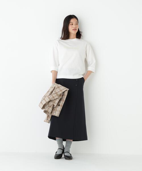 human woman(ヒューマンウーマン)の「◆ミニ裏毛ロゴトレーナー(Tシャツ/カットソー・レディース・ブルー/ホワイト/ホワイト系その他/ライトグリーン/グレー系その他・MEDIUM)」の15枚目の写真