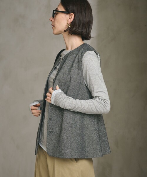 BEAUTY&YOUTH UNITED ARROWS（ビューティーアンドユースユナイテッドアローズ）の「ツイードライク バックペプラム ベスト（ベスト・レディース・その他1/ブラック・FREE）」の3枚目の写真