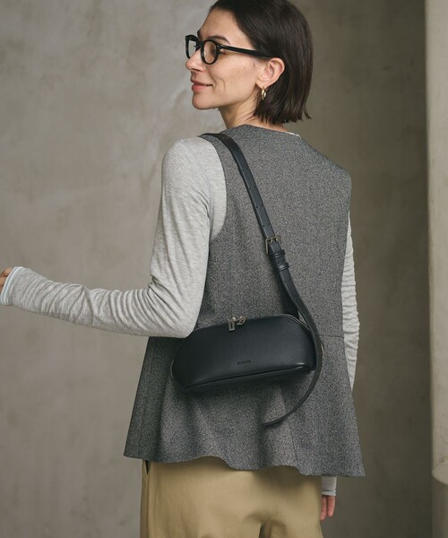 BEAUTY&YOUTH UNITED ARROWS（ビューティーアンドユースユナイテッドアローズ）の「ツイードライク バックペプラム ベスト（ベスト・レディース・その他1/ブラック・FREE）」の4枚目の写真