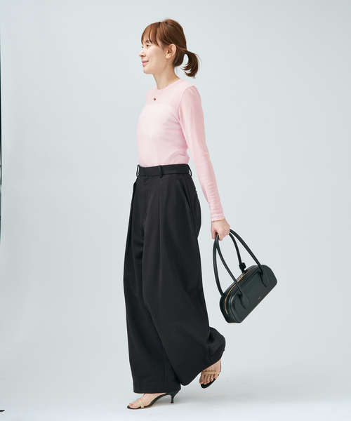 VERMEIL par iena(ヴェルメイユパーイエナ)の「シアーフライス クルーネックロングスリーブプルオーバー(Tシャツ/カットソー・レディース・ブラック/ピンク系その他/ホワイト・FREE)」の21枚目の写真