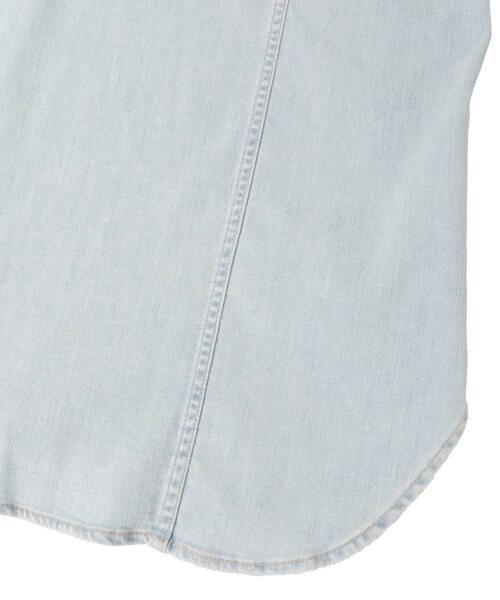Tiara（ティアラ）の「【HEALTHY DENIM/ヘルシーデニム】デニムシャツ（Almond）（シャツ/ブラウス・レディース・ライトブルー/ブルー・2）」の7枚目の写真
