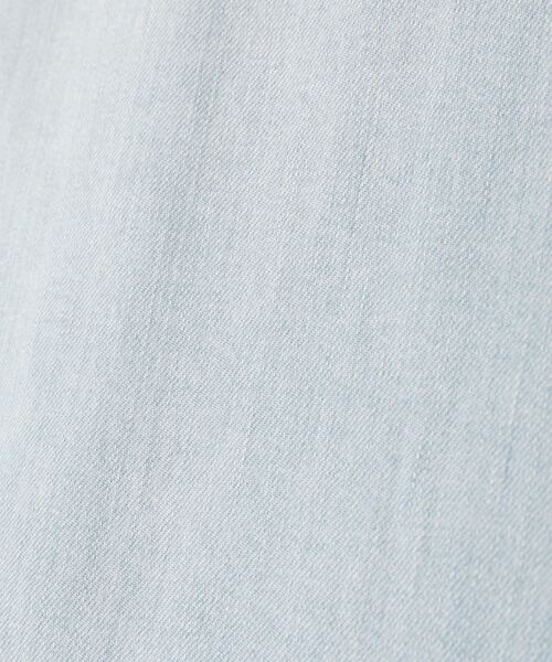 Tiara（ティアラ）の「【HEALTHY DENIM/ヘルシーデニム】デニムシャツ（Almond）（シャツ/ブラウス・レディース・ライトブルー/ブルー・2）」の10枚目の写真