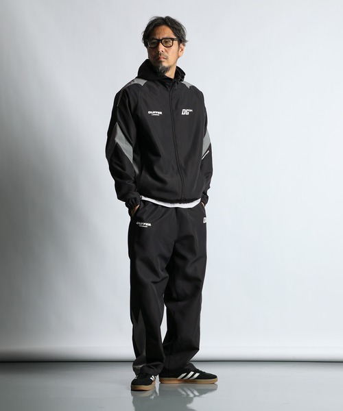 The DUFFER of ST.GEORGE（ザダファーオブセントジョージ）の「【WEB限定アイテム】DG84 PERFORMANCE HOODED JACKET：セットアップ対応【DUFFER】DG84 パフォーマンス フーデッド ジャケット（ナイロンジャケット・メンズ・ブラック・SMALL/MEDIUM/LARGE/X-LARGE）」の4枚目の写真