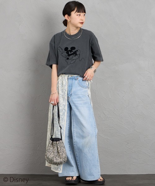 GOOD ROCK SPEED（グッドロックスピード）の「[GOOD ROCK SPEED/グッドロックスピード] 別注 MICKEY MOUSE / フロッキープリントTシャツ / ディズニー（Tシャツ/カットソー・レディース・チャコールグレー・M/L/XL）」の2枚目の写真