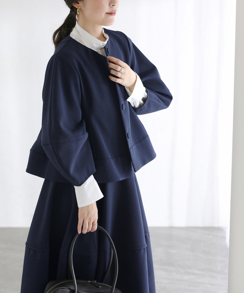 La TOTALITE(ラトータリテ)の「【洗える】ボンディングショートペプラムジャケット(ノーカラージャケット・レディース・アイボリー/ネイビー・FREE)」の9枚目の写真