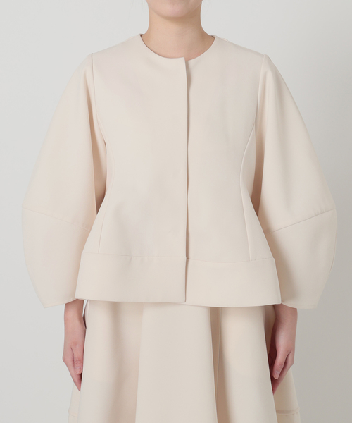 La TOTALITE(ラトータリテ)の「【洗える】ボンディングショートペプラムジャケット(ノーカラージャケット・レディース・アイボリー/ネイビー・FREE)」の12枚目の写真