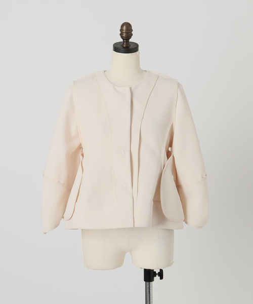 La TOTALITE(ラトータリテ)の「【洗える】ボンディングショートペプラムジャケット(ノーカラージャケット・レディース・アイボリー/ネイビー・FREE)」の19枚目の写真