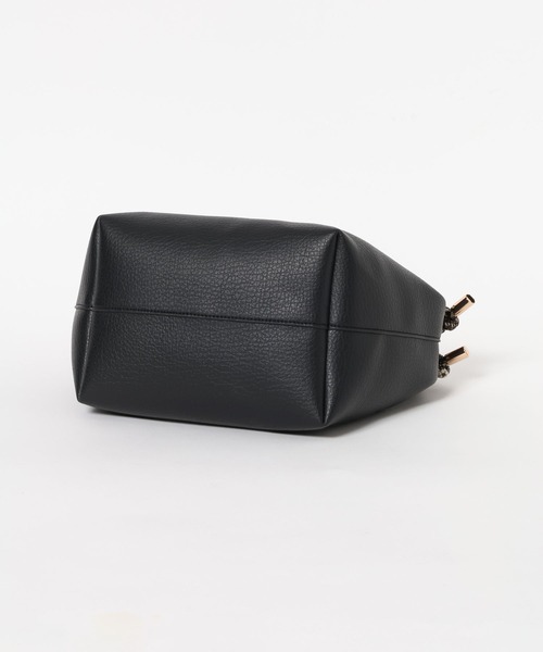 Elura（エルーラ）の「スクエアノットハンドルバッグ/646441（ハンドバッグ・レディース・ブラウン/レッド/ブラック/オフホワイト・FREE）」の10枚目の写真