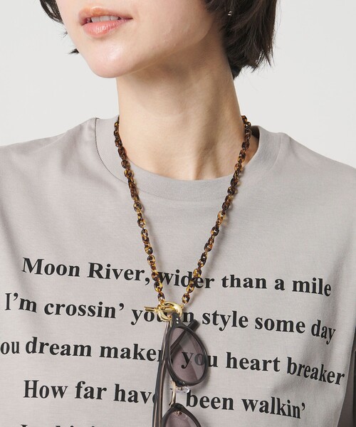 UNITED ARROWS（ユナイテッドアローズ）の「プラスティックチェーン グラスホルダー（ネックレス・レディース・ゴールド/シルバー・FREE）」の3枚目の写真