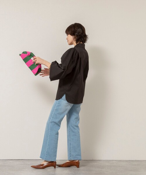 MAQWEL（マクウェル）の「【MAQWEL/マクウェル】ボリュームスリーブ開襟シャツ（シャツ/ブラウス・レディース・ブラック/オフホワイト・FREE）」の18枚目の写真