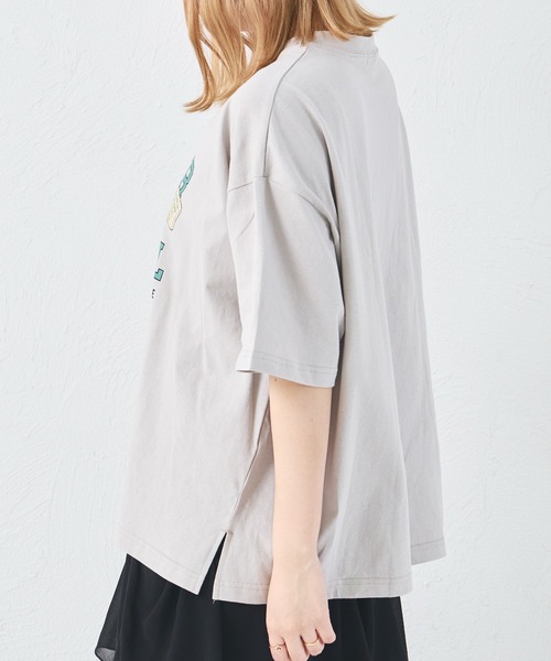 pairmanon(ペアマノン)の「【綿100%】【リンクコーデ】【ママサイズ】ロゴプリント ルーズ半袖Tシャツ(Tシャツ/カットソー・レディース・ブルー/ピンク系その他/グレイッシュベージュ・FREE)」の4枚目の写真