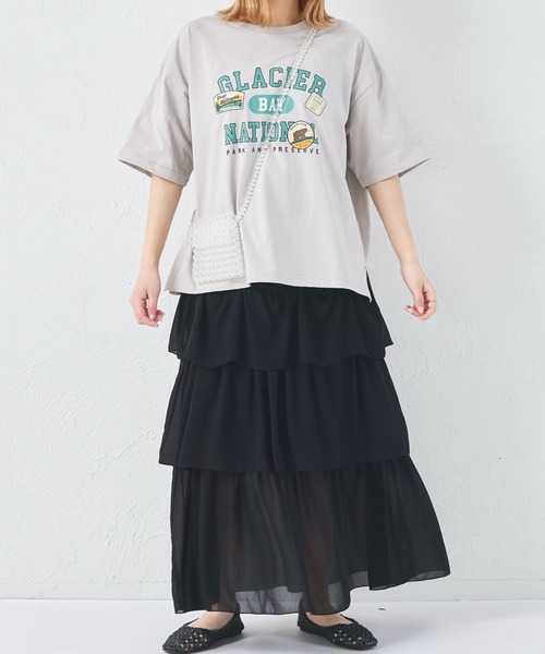 pairmanon(ペアマノン)の「【綿100%】【リンクコーデ】【ママサイズ】ロゴプリント ルーズ半袖Tシャツ(Tシャツ/カットソー・レディース・ブルー/ピンク系その他/グレイッシュベージュ・FREE)」の6枚目の写真
