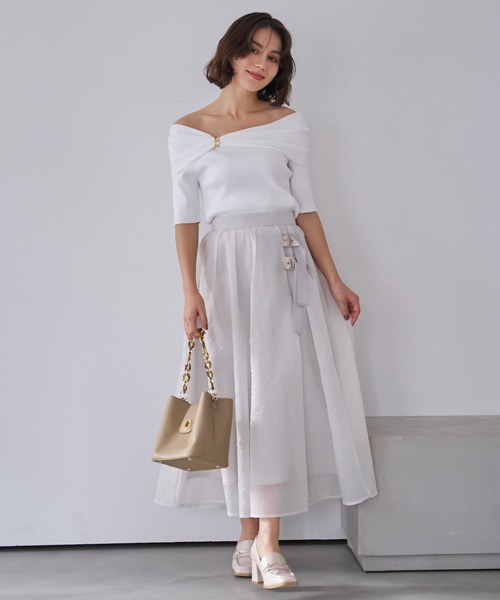 NOELA（ノエラ）の「オフショルパーツデザインニット（ニット/セーター・レディース・ベージュ/ネイビー/オフホワイト・フリー）」の8枚目の写真