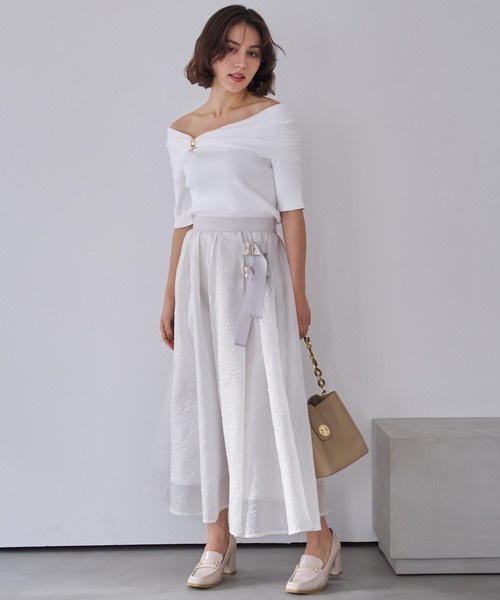 NOELA（ノエラ）の「オフショルパーツデザインニット（ニット/セーター・レディース・ベージュ/ネイビー/オフホワイト・フリー）」の9枚目の写真